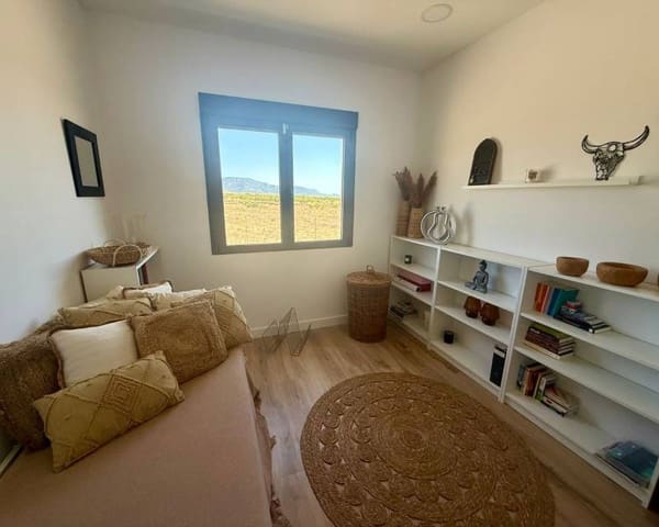 3 slaapkamer Villa te koop in Pinoso met zwembad garage - € 425.000 (Ref: 10007947)