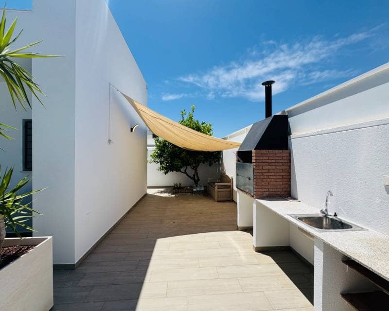 3 soveværelse Villa til salg i Lo Pagan med swimmingpool - € 550.000 (Ref: 10008039)