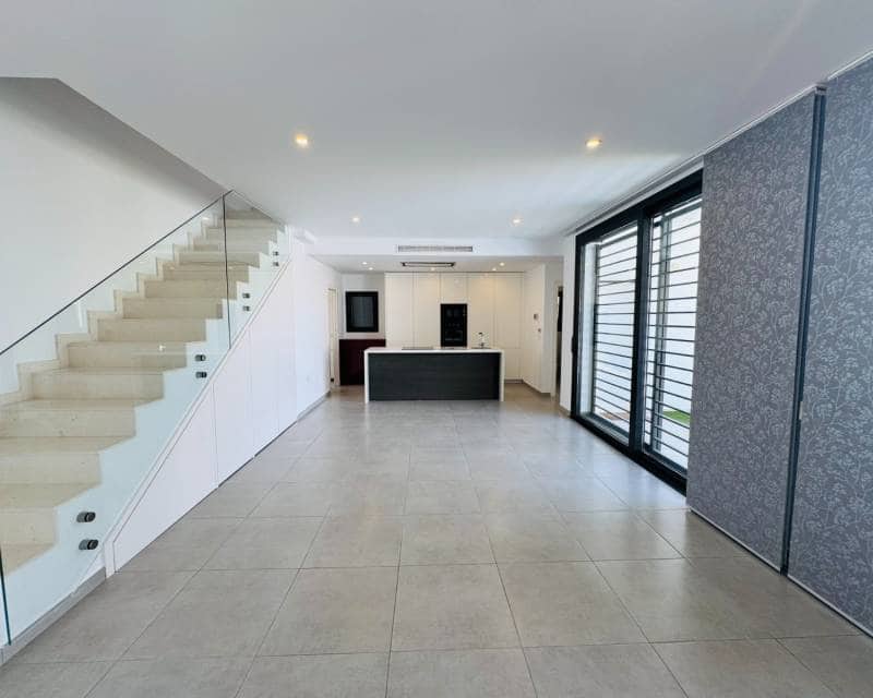 3 soveværelse Villa til salg i Lo Pagan med swimmingpool - € 550.000 (Ref: 10008039)