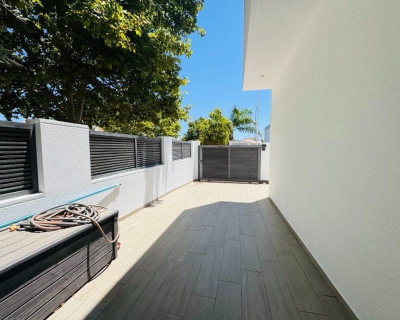 3 soveværelse Villa til salg i Lo Pagan med swimmingpool - € 550.000 (Ref: 10008039)