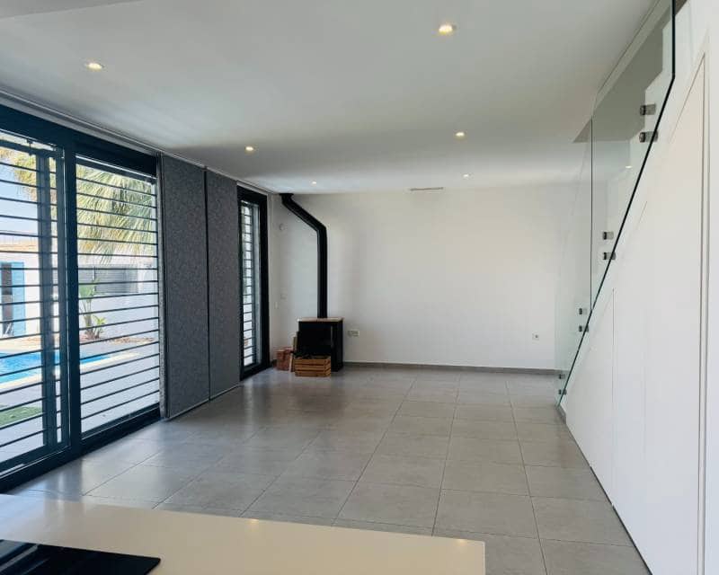 3 soveværelse Villa til salg i Lo Pagan med swimmingpool - € 550.000 (Ref: 10008039)