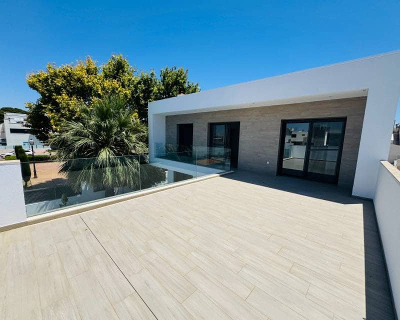 3 soveværelse Villa til salg i Lo Pagan med swimmingpool - € 550.000 (Ref: 10008039)