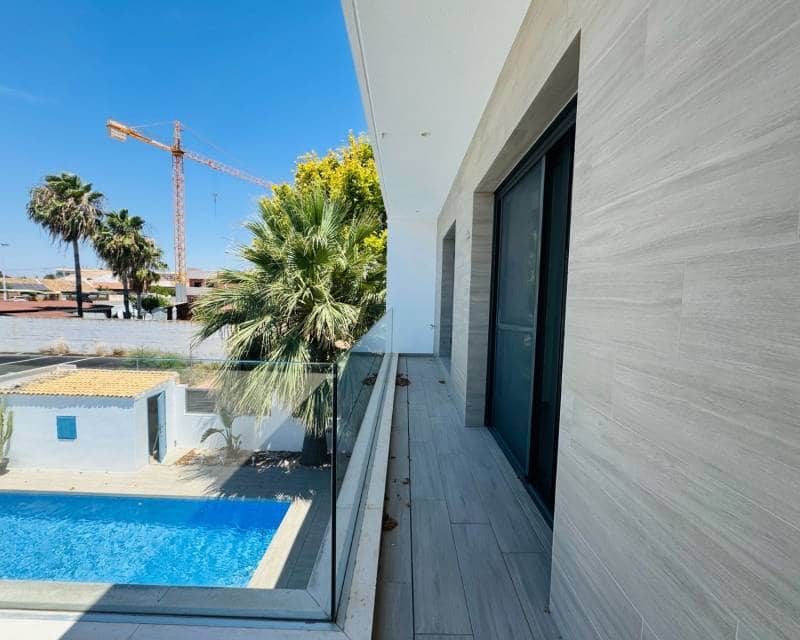 3 soveværelse Villa til salg i Lo Pagan med swimmingpool - € 550.000 (Ref: 10008039)