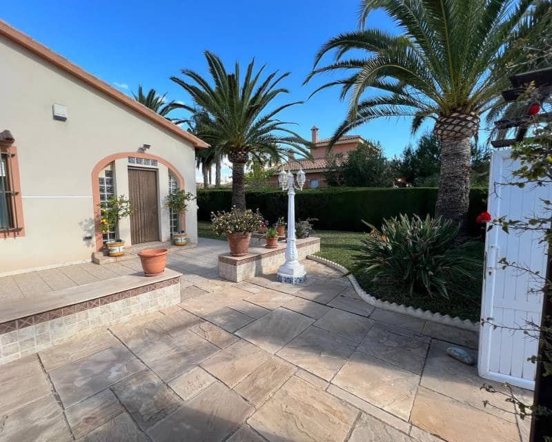 3 Zimmer Villa zu verkaufen in Cabo Roig mit Pool - 815.000 € (Ref: 10008096)