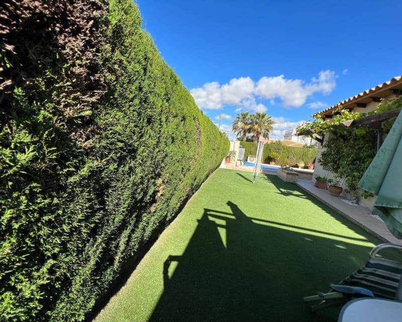 3 Zimmer Villa zu verkaufen in Cabo Roig mit Pool - 815.000 € (Ref: 10008096)