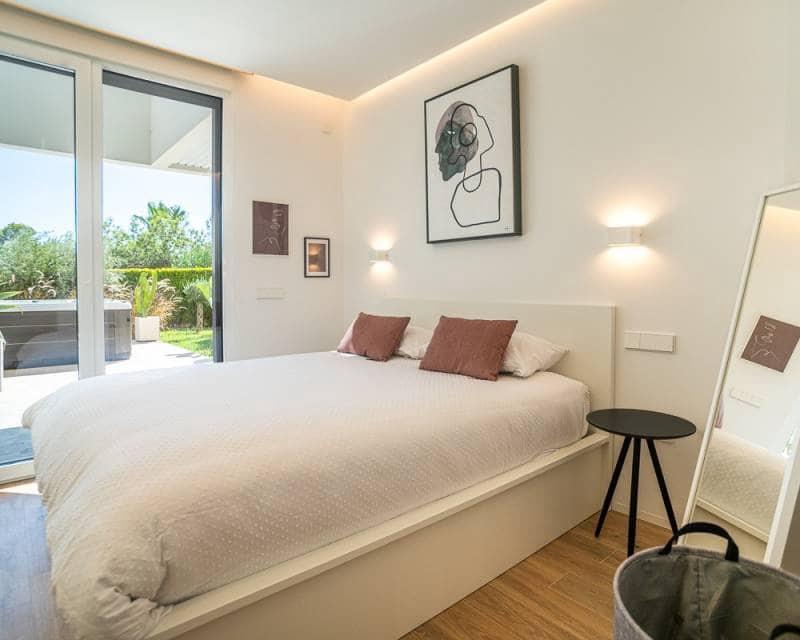 Casa de 3 habitaciones en Las Colinas Golf en venta con piscina - 895.000 € (Ref: 10009501)