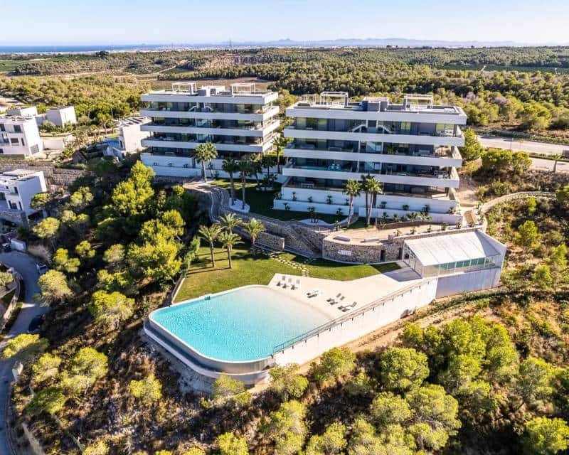 Casa de 3 habitaciones en Las Colinas Golf en venta con piscina - 895.000 € (Ref: 10009501)