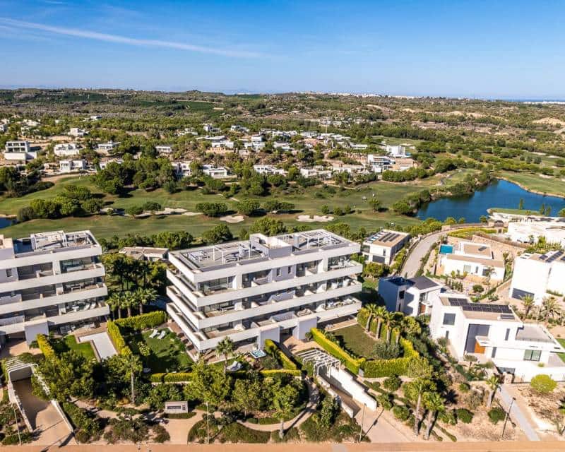 Casa de 3 habitaciones en Las Colinas Golf en venta con piscina - 895.000 € (Ref: 10009501)