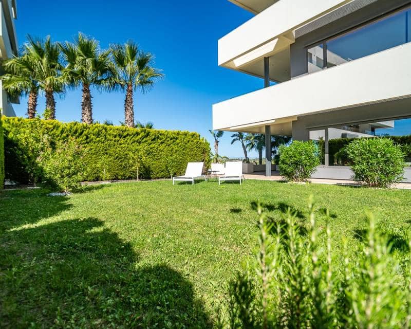 Casa de 3 habitaciones en Las Colinas Golf en venta con piscina - 895.000 € (Ref: 10009501)