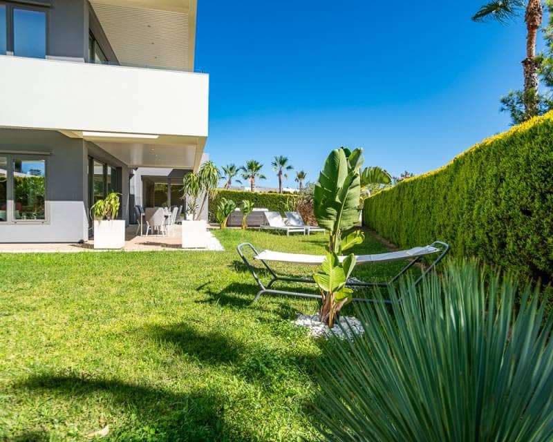 Casa de 3 habitaciones en Las Colinas Golf en venta con piscina - 895.000 € (Ref: 10009501)
