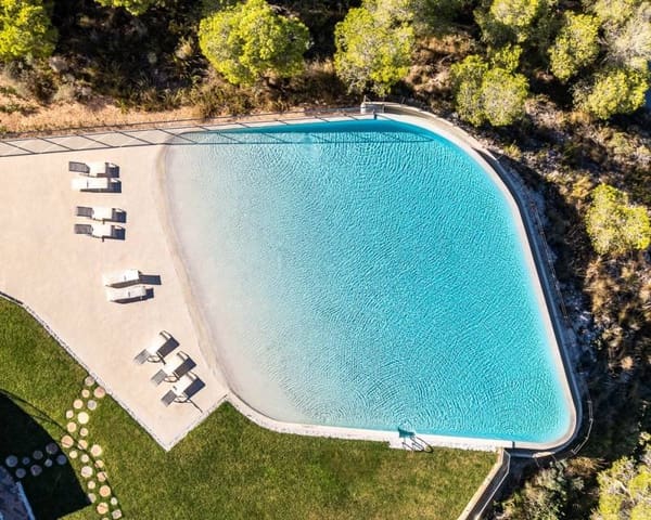 Casa de 3 habitaciones en Las Colinas Golf, Orihuela en venta con piscina - 895.000 € (Ref: 10009501)