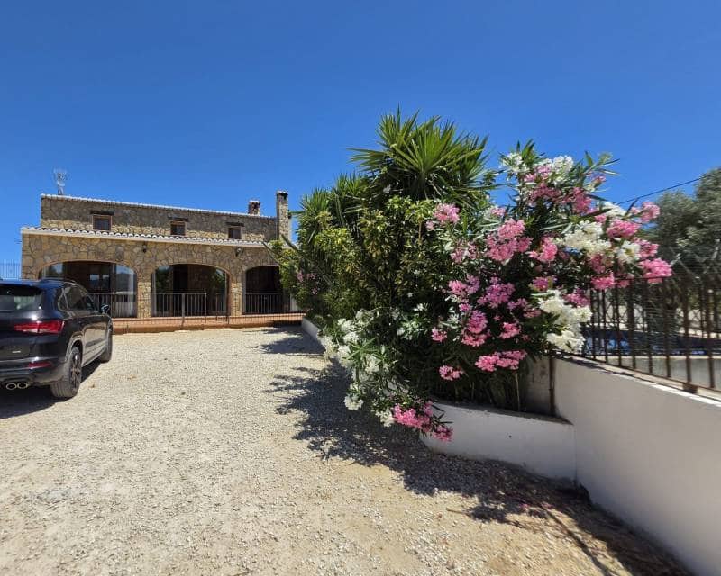Finca/Casa Rural de 7 habitaciones en Benissa en venta con piscina - 970.000 € (Ref: 10009503)