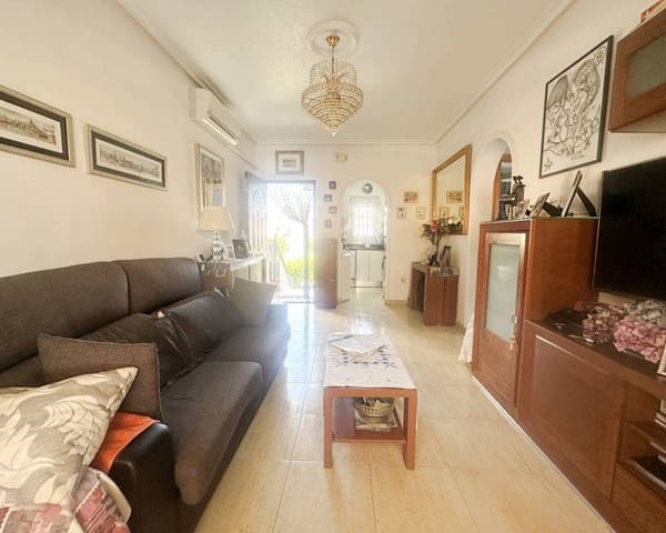 2 soverom Hus til salgs i Aguas Nuevas, Torrevieja med svømmebasseng - € 169 900 (Ref: 10009682)