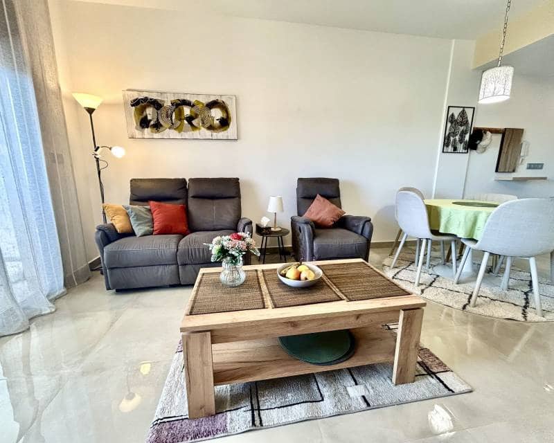 Apartamento de 2 habitaciones en Pilar de la Horadada en venta con piscina - 330.000 € (Ref: 10009683)