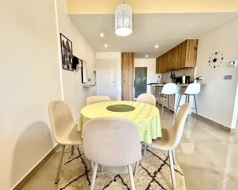 Apartamento de 2 habitaciones en Pilar de la Horadada en venta con piscina - 330.000 € (Ref: 10009683)