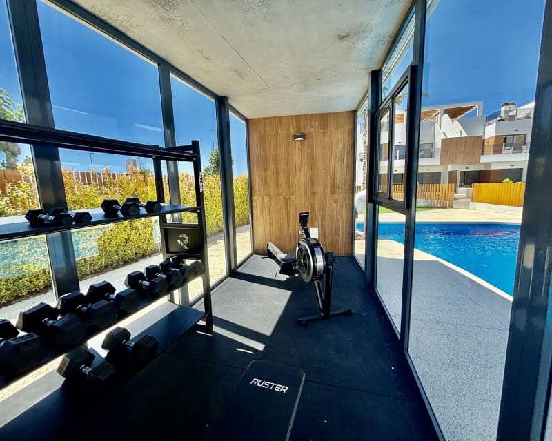Apartamento de 2 habitaciones en Pilar de la Horadada en venta con piscina - 330.000 € (Ref: 10009683)
