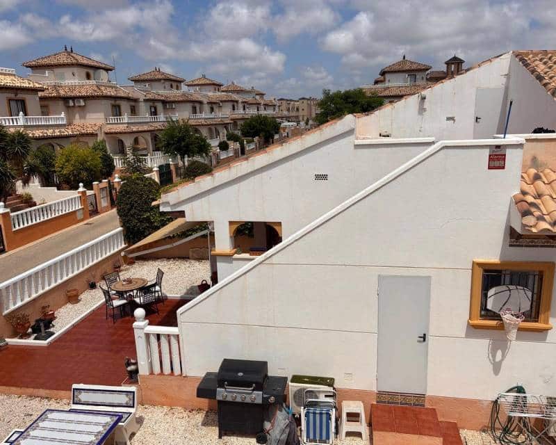 2 soverom Rekkehus til salgs i Orihuela Costa med svømmebasseng - € 249 995 (Ref: 10009684)
