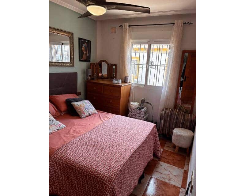2 soverom Rekkehus til salgs i Orihuela Costa med svømmebasseng - € 249 995 (Ref: 10009684)