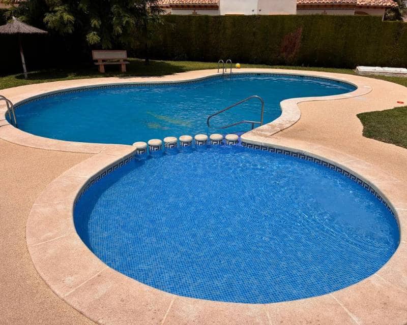 2 soverom Rekkehus til salgs i Orihuela Costa med svømmebasseng - € 249 995 (Ref: 10009684)