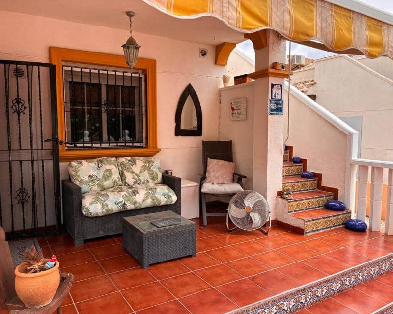 2 soverom Rekkehus til salgs i Orihuela Costa med svømmebasseng - € 249 995 (Ref: 10009684)
