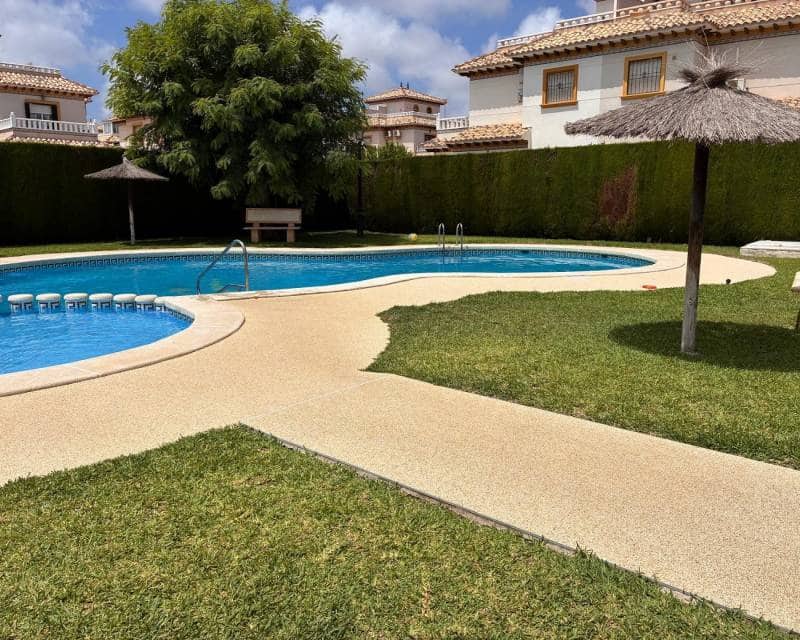 2 soverom Rekkehus til salgs i Orihuela Costa med svømmebasseng - € 249 995 (Ref: 10009684)