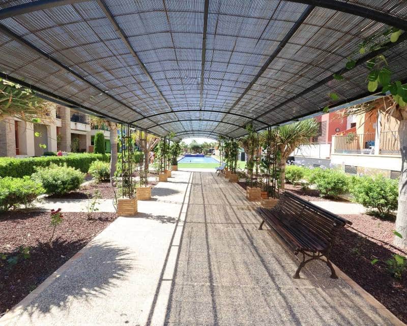2 soveværelse Lejlighed til salg i Orihuela Costa med swimmingpool - € 220.000 (Ref: 10009773)