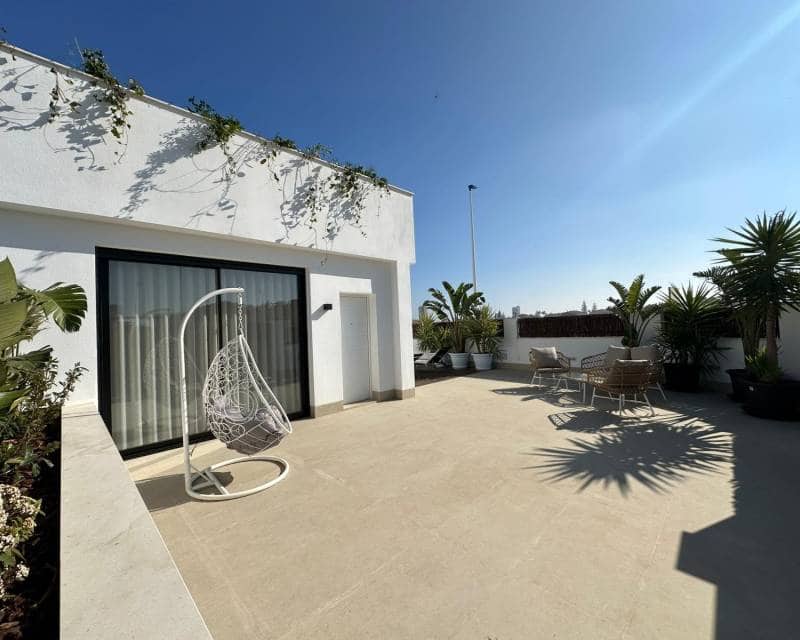 2 Zimmer Villa zu verkaufen in Santiago de la Ribera mit Pool - 444.500 € (Ref: 10009774)