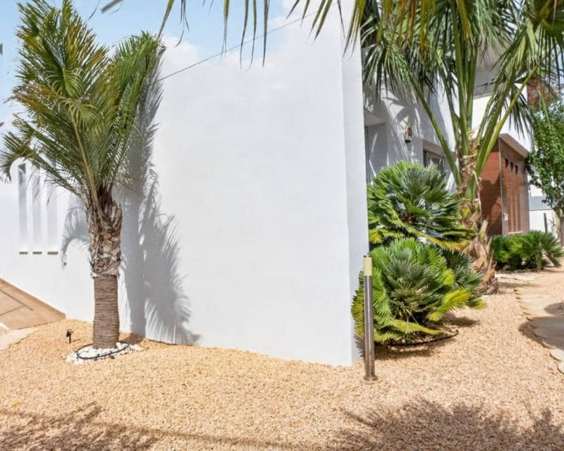Chalet de 4 habitaciones en Pinar de Campoverde en venta con piscina - 1.475.000 € (Ref: 10009893)