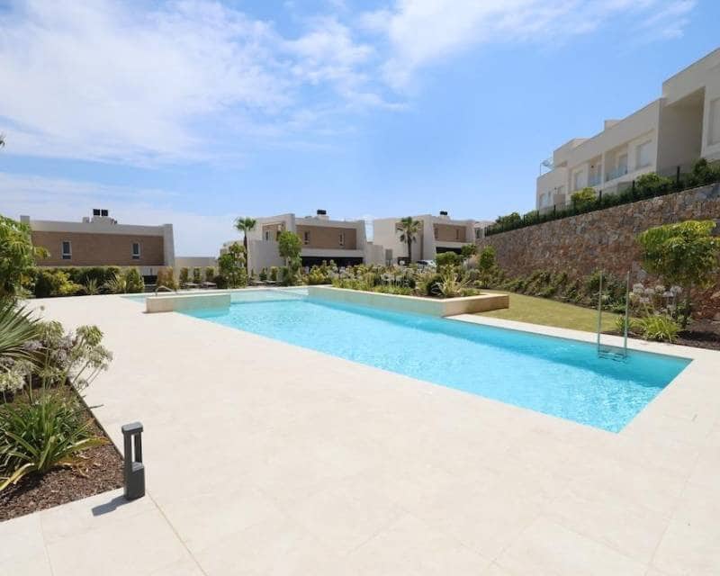 Ático de 3 habitaciones en Algorfa en venta con piscina - 325.000 € (Ref: 10012301)