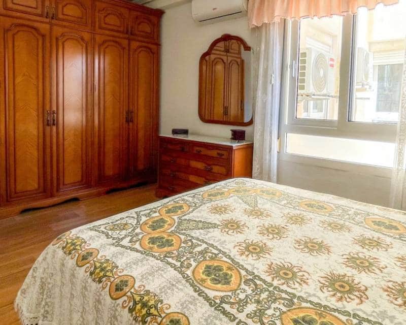 3 soveværelse Lejlighed til salg i Torrevieja med garage - € 259.900 (Ref: 10012496)