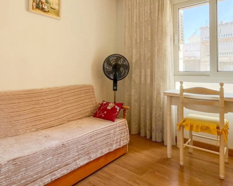 3 soveværelse Lejlighed til salg i Torrevieja med garage - € 259.900 (Ref: 10012496)