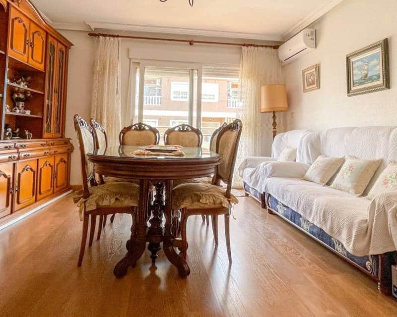 3 soveværelse Lejlighed til salg i Torrevieja med garage - € 259.900 (Ref: 10012496)