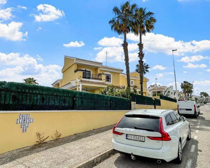 3 bedroom Villa for sale in Los Dolses with pool - € 435,900 (Ref: 10012497)