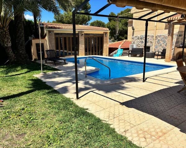 4 sypialnia Willa na sprzedaż w Los Balcones - 490 000 € (Ref: 10012498)