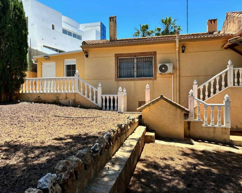 4 sypialnia Willa na sprzedaż w Los Balcones - 490 000 € (Ref: 10012498)
