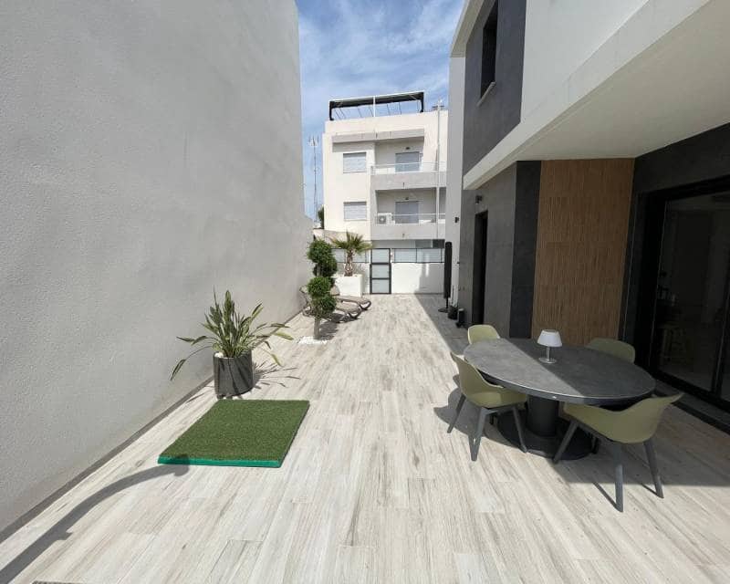 3 chambre Villa/Maison à vendre à Benijofar avec garage - 469 000 € (Ref: 10012500)