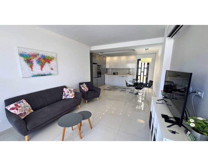 Apartamento de 2 habitaciones en Torre de la Horadada en venta con piscina - 259.500 € (Ref: 10012501)