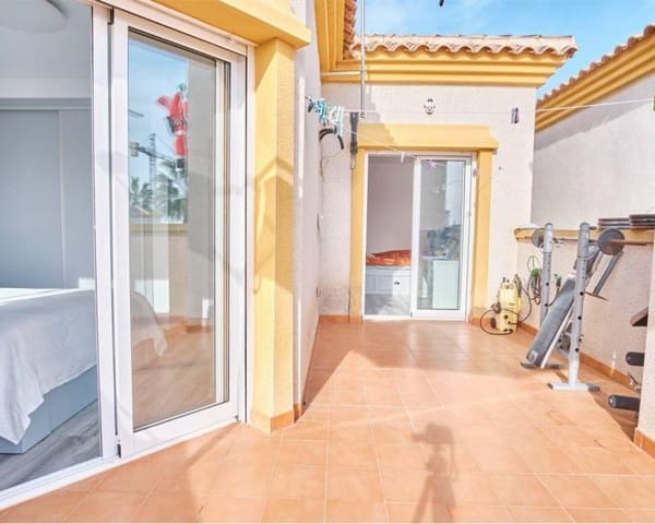 Chalet de 3 habitaciones en Los Montesinos en venta con piscina - 260.000 € (Ref: 10012581)