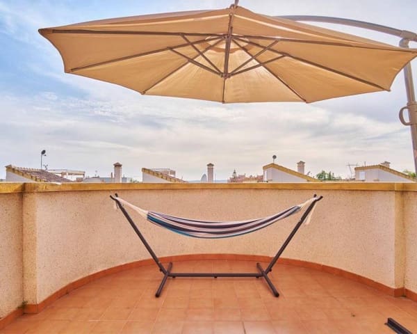 Chalet de 3 habitaciones en Los Montesinos en venta con piscina - 260.000 € (Ref: 10012581)