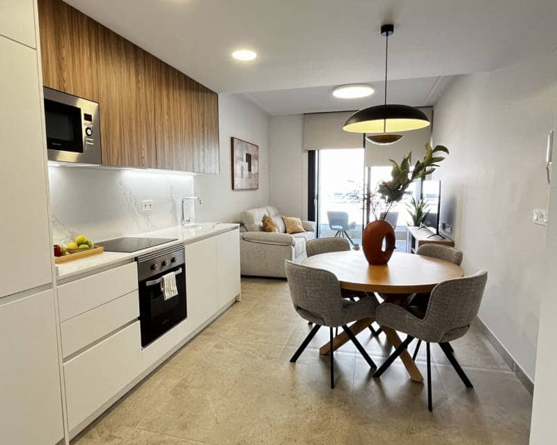 2 chambre Appartement à vendre à Torrevieja avec piscine - 249 900 € (Ref: 10012582)