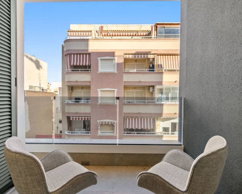 2 chambre Appartement à vendre à Torrevieja avec piscine - 249 900 € (Ref: 10012582)