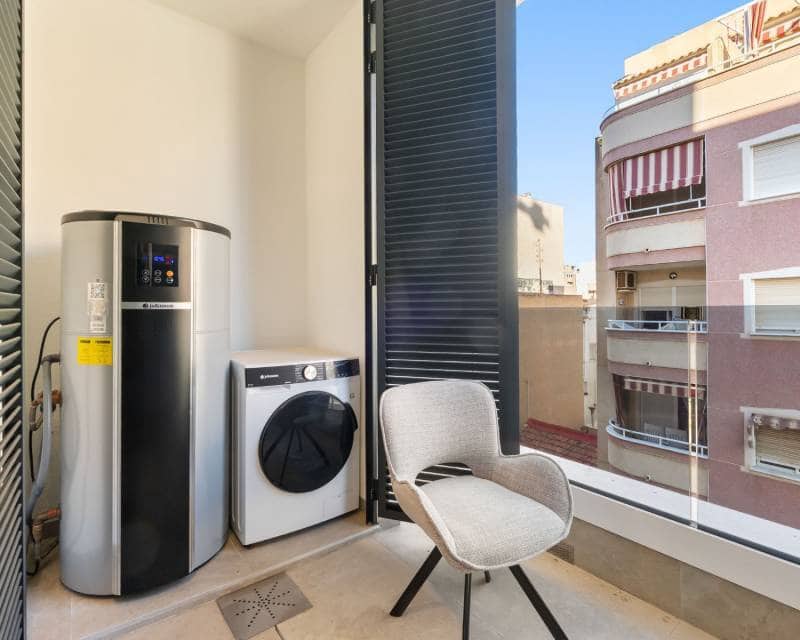 2 chambre Appartement à vendre à Torrevieja avec piscine - 249 900 € (Ref: 10012582)