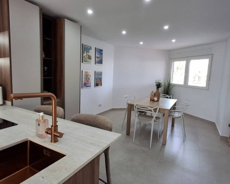 2 soveværelse Lejlighed til salg i Torrevieja - € 279.000 (Ref: 10012583)