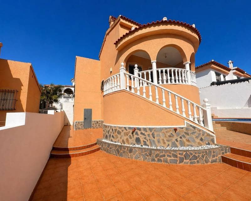 3 bedroom Villa for sale in Ciudad Quesada with pool - € 305,000 (Ref: 10012648)