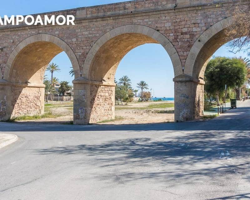 3 soveværelse Semi-Rækkehus til salg i Playa Flamenca med swimmingpool - € 297.000 (Ref: 10014149)