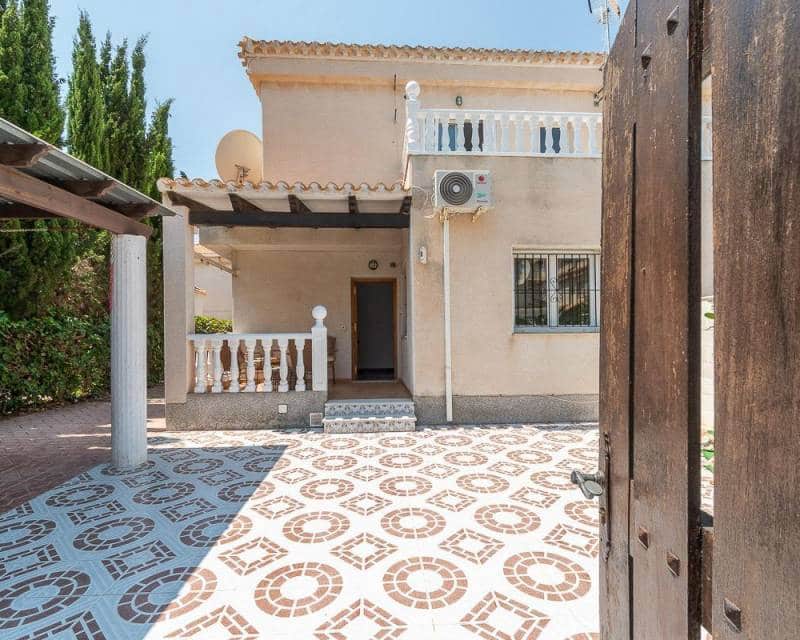 3 soveværelse Semi-Rækkehus til salg i Playa Flamenca med swimmingpool - € 297.000 (Ref: 10014149)