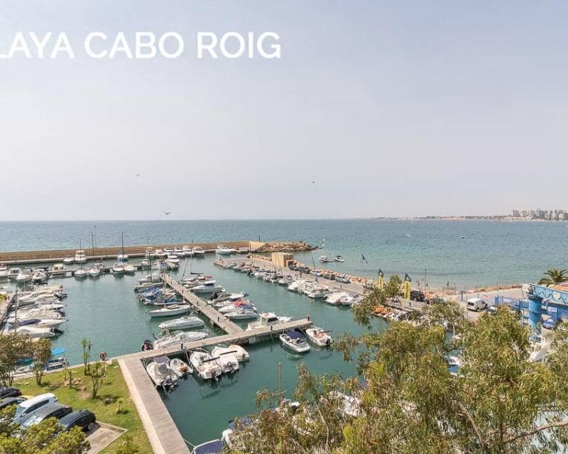 3 soveværelse Semi-Rækkehus til salg i Playa Flamenca med swimmingpool - € 297.000 (Ref: 10014149)