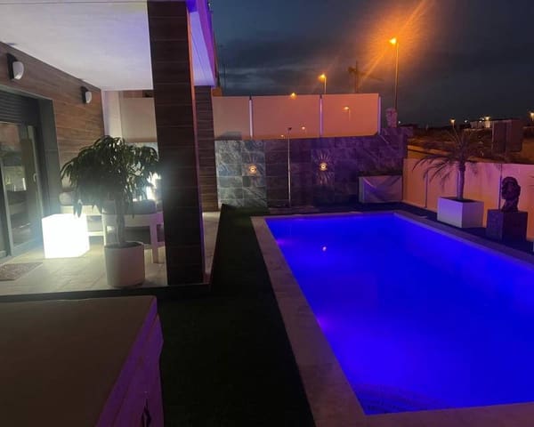 3 soverom Villa til salgs i Desamparados - Hurchillo - Torremendo, Orihuela med svømmebasseng - € 489 999 (Ref: 10014150)