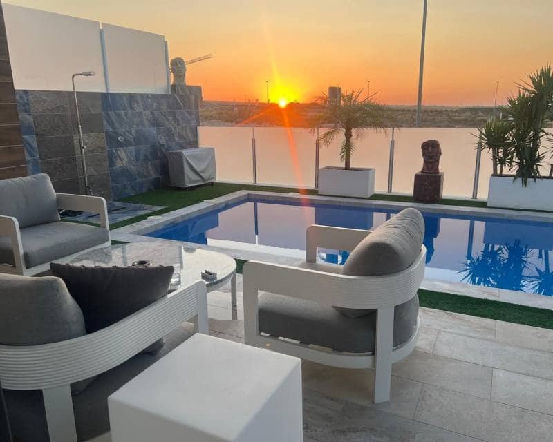 3 soverom Villa til salgs i Orihuela med svømmebasseng - € 489 999 (Ref: 10014150)