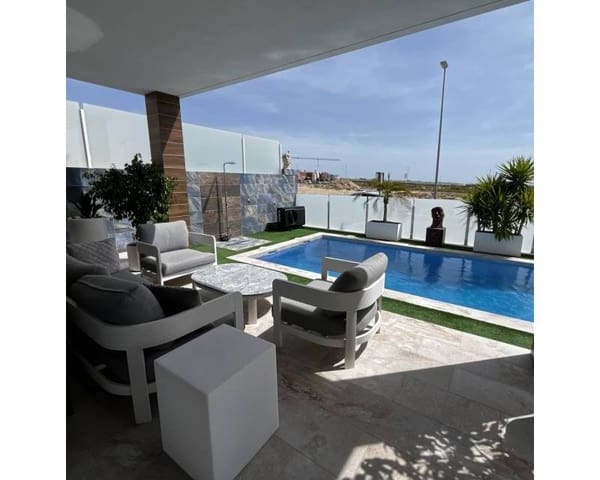 3 soverom Villa til salgs i Desamparados - Hurchillo - Torremendo, Orihuela med svømmebasseng - € 489 999 (Ref: 10014150)